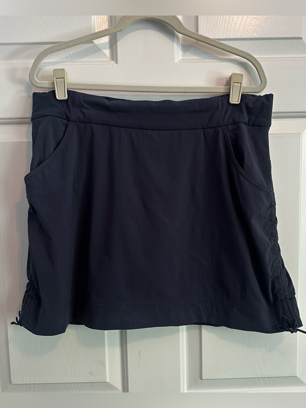 Columbia Navy Athletic All Seasons Ruched Skort